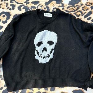 No Boundaries Black and Gray Skull Crewneck Sweater